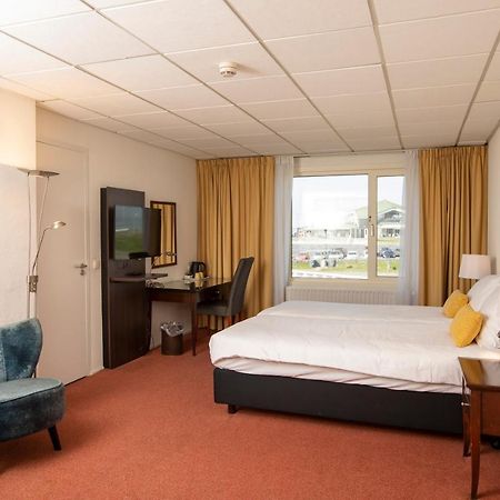 טרנוזן Hotel De Blaauwe Leeuw מראה חיצוני תמונה