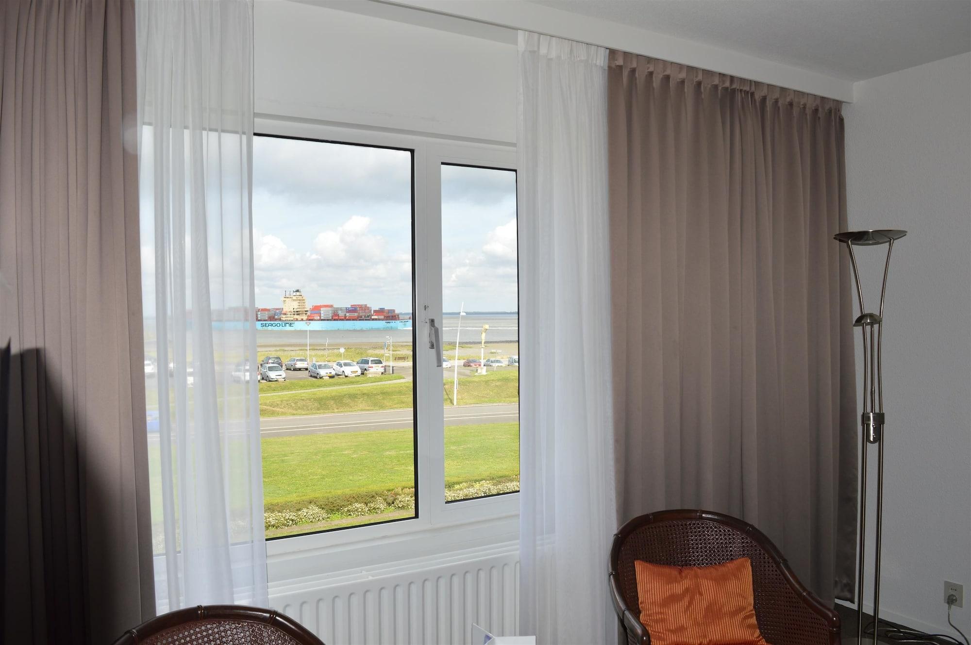 טרנוזן Hotel De Blaauwe Leeuw מראה חיצוני תמונה