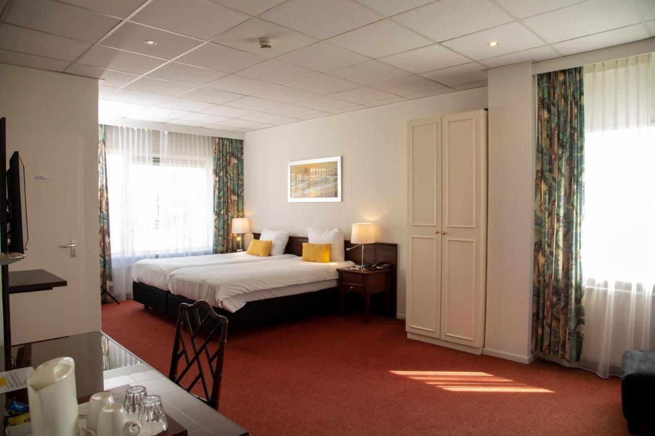 טרנוזן Hotel De Blaauwe Leeuw מראה חיצוני תמונה