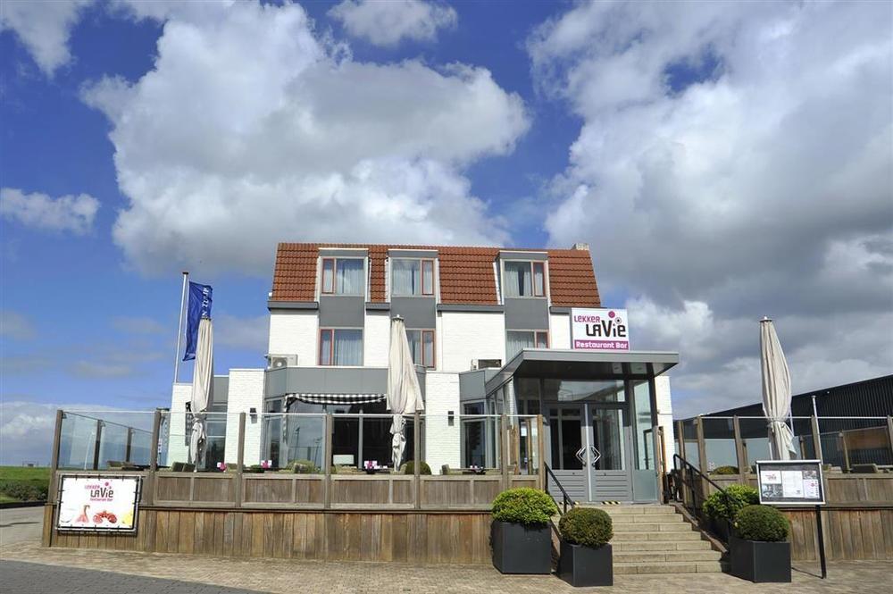 טרנוזן Hotel De Blaauwe Leeuw מראה חיצוני תמונה